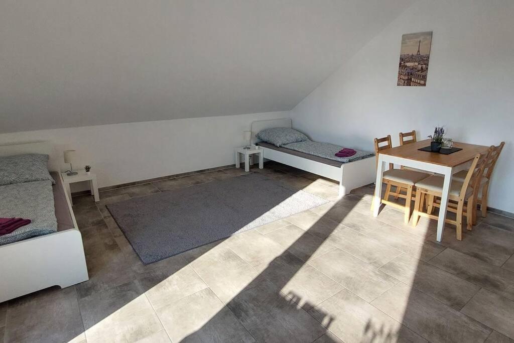 Grosse Tolle 4 Zimmer Ferienwohnung Im Herzen Des Odenwaldes Moerlenbach Ngoại thất bức ảnh