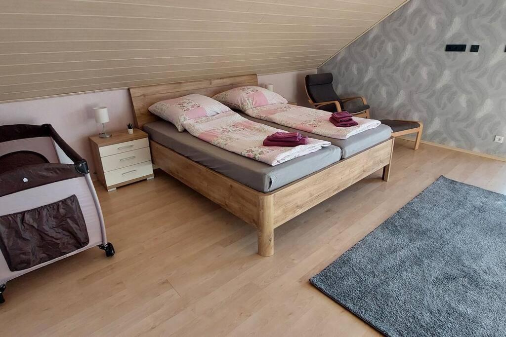 Grosse Tolle 4 Zimmer Ferienwohnung Im Herzen Des Odenwaldes Moerlenbach Ngoại thất bức ảnh