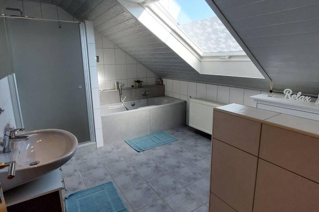 Grosse Tolle 4 Zimmer Ferienwohnung Im Herzen Des Odenwaldes Moerlenbach Ngoại thất bức ảnh