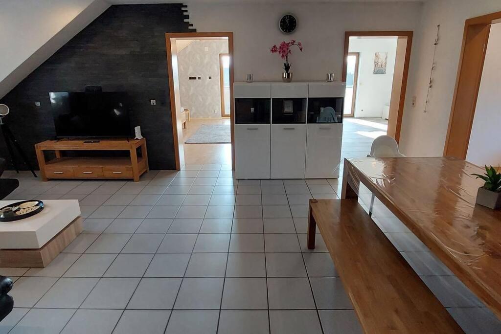 Grosse Tolle 4 Zimmer Ferienwohnung Im Herzen Des Odenwaldes Moerlenbach Ngoại thất bức ảnh