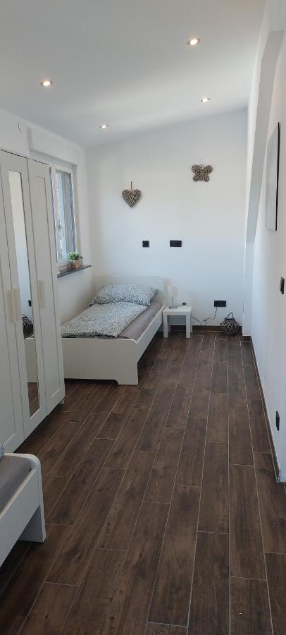 Grosse Tolle 4 Zimmer Ferienwohnung Im Herzen Des Odenwaldes Moerlenbach Ngoại thất bức ảnh